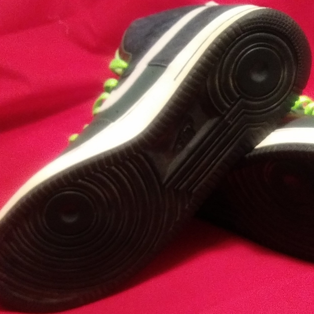 Mens Nike Air Force 1 basketball shoes - Picture 7 of 9